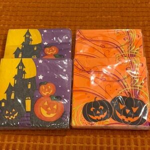 NWOT - Halloween Cocktail Napkins